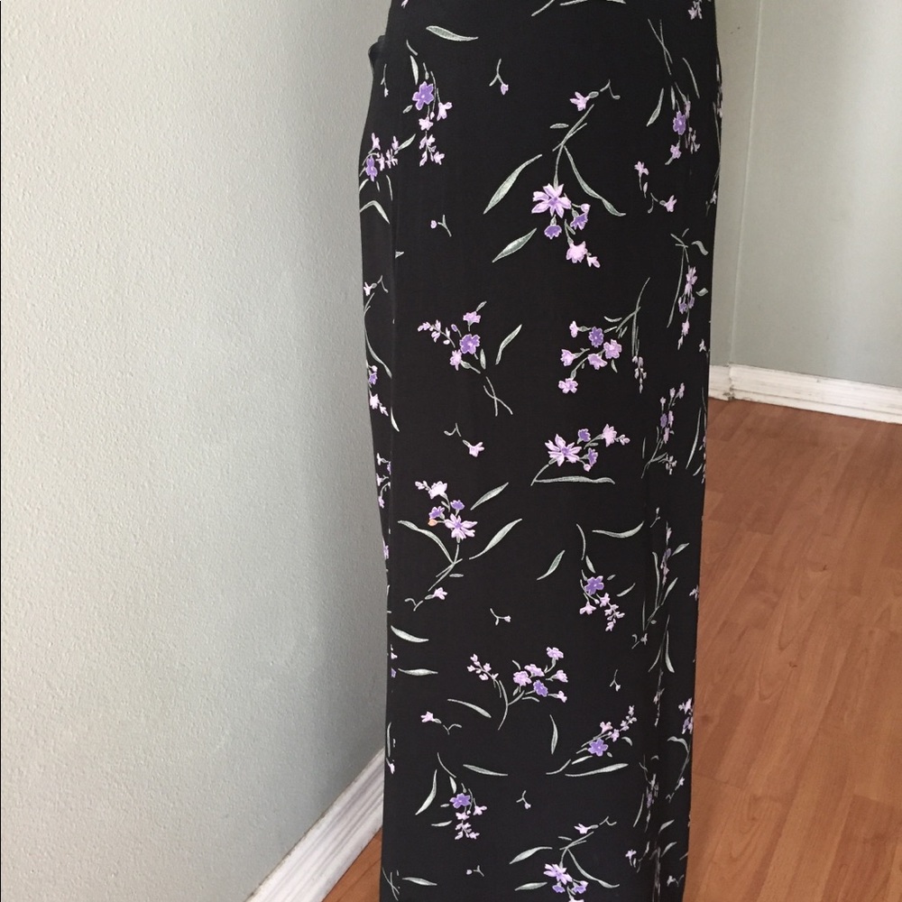 Hillard & Hanson Black floral maxi skirt